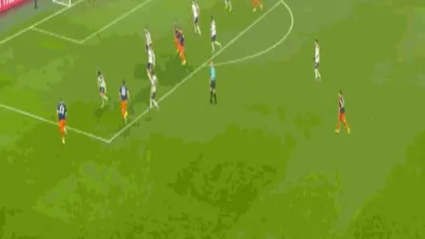 吴艳妮8秒01破全国纪录，赛场落泪：她期待告别负面标签